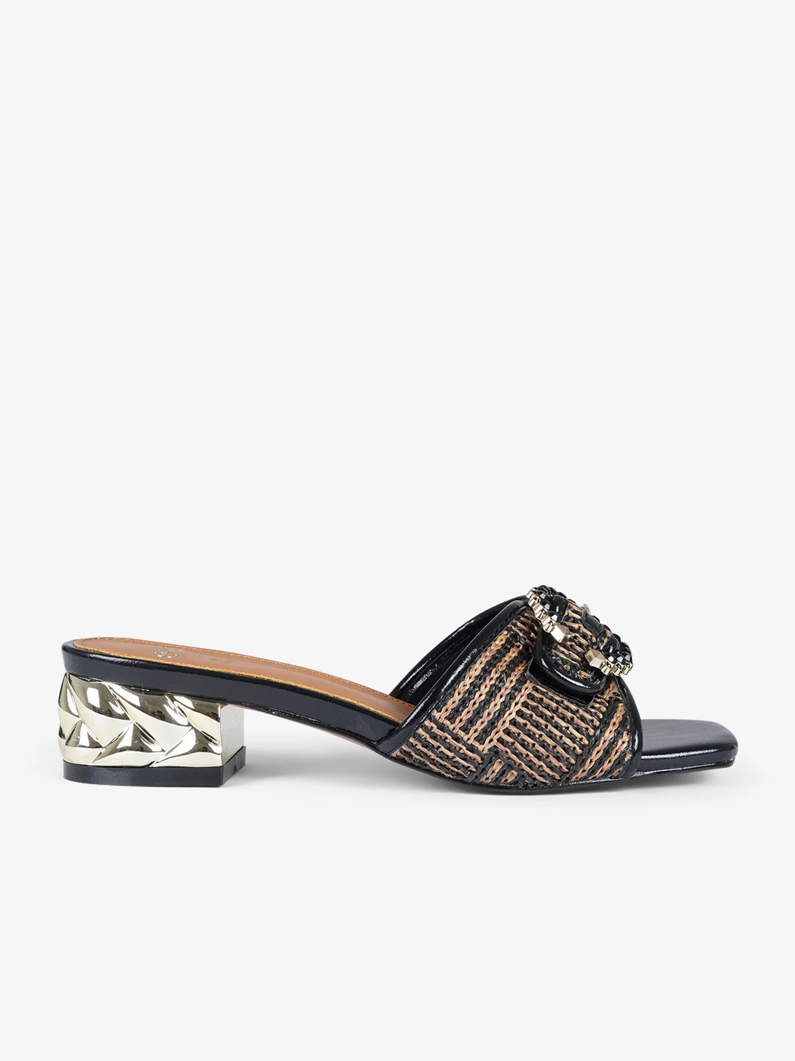 p26-exe-katy-410black-bronze_1728x Sandali bassi Exè in rafia nero con accessorio art.Katy 410 - immagine 1